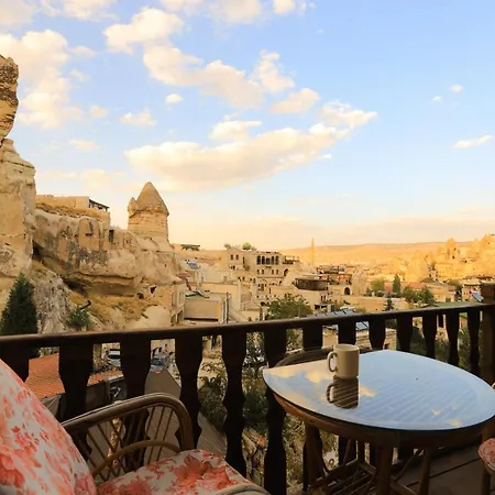 Antique Terrace Cave فندق