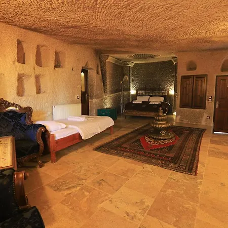 מלון Antique Terrace Cave 3*