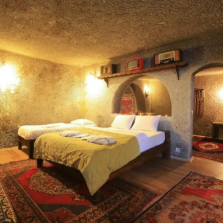 Antique Terrace Cave فندق غوريمِيه
