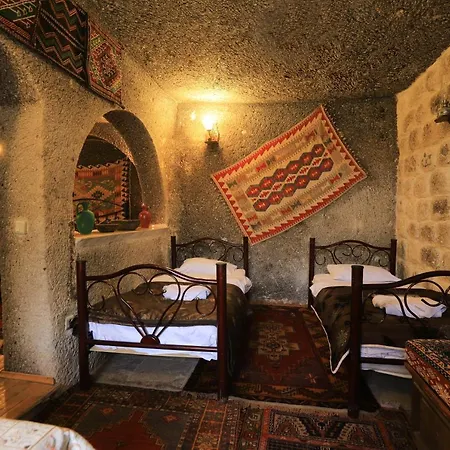 Antique Terrace Cave غوريمِيه