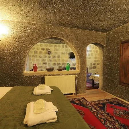 Antique Terrace Cave Otel 3*