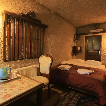 Antique Terrace Cave ギョレメ