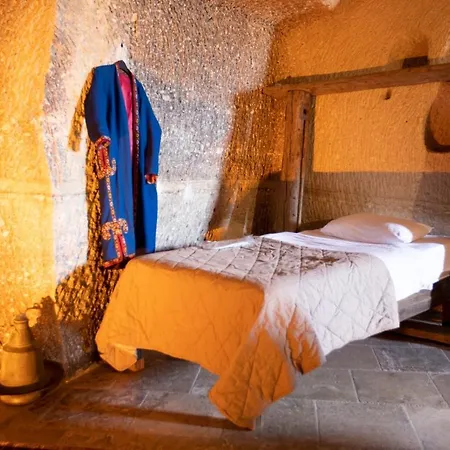 Antique Terrace Cave ホテル 3*