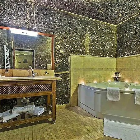 Antique Terrace Cave ホテル ギョレメ